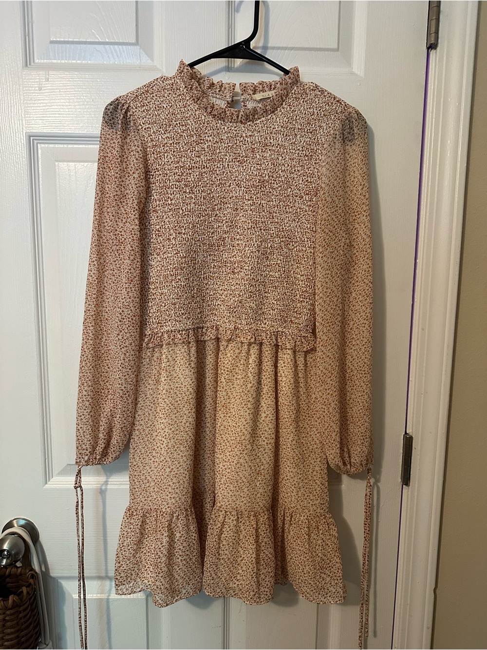 ILLA ILLA Cream and Pink Floral Ruffle-Neck Long Sleeve Dress